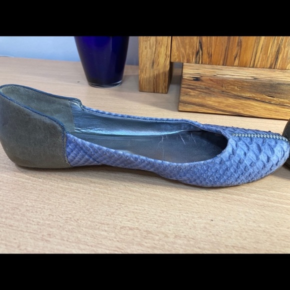 Botkier Blue Snakeskin leather zipper flats 7.5, 8 - Picture 6 of 8